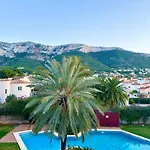 Hoteltype Penthouse 2 Beds, Parking, Wifi & Pool Stunning Views