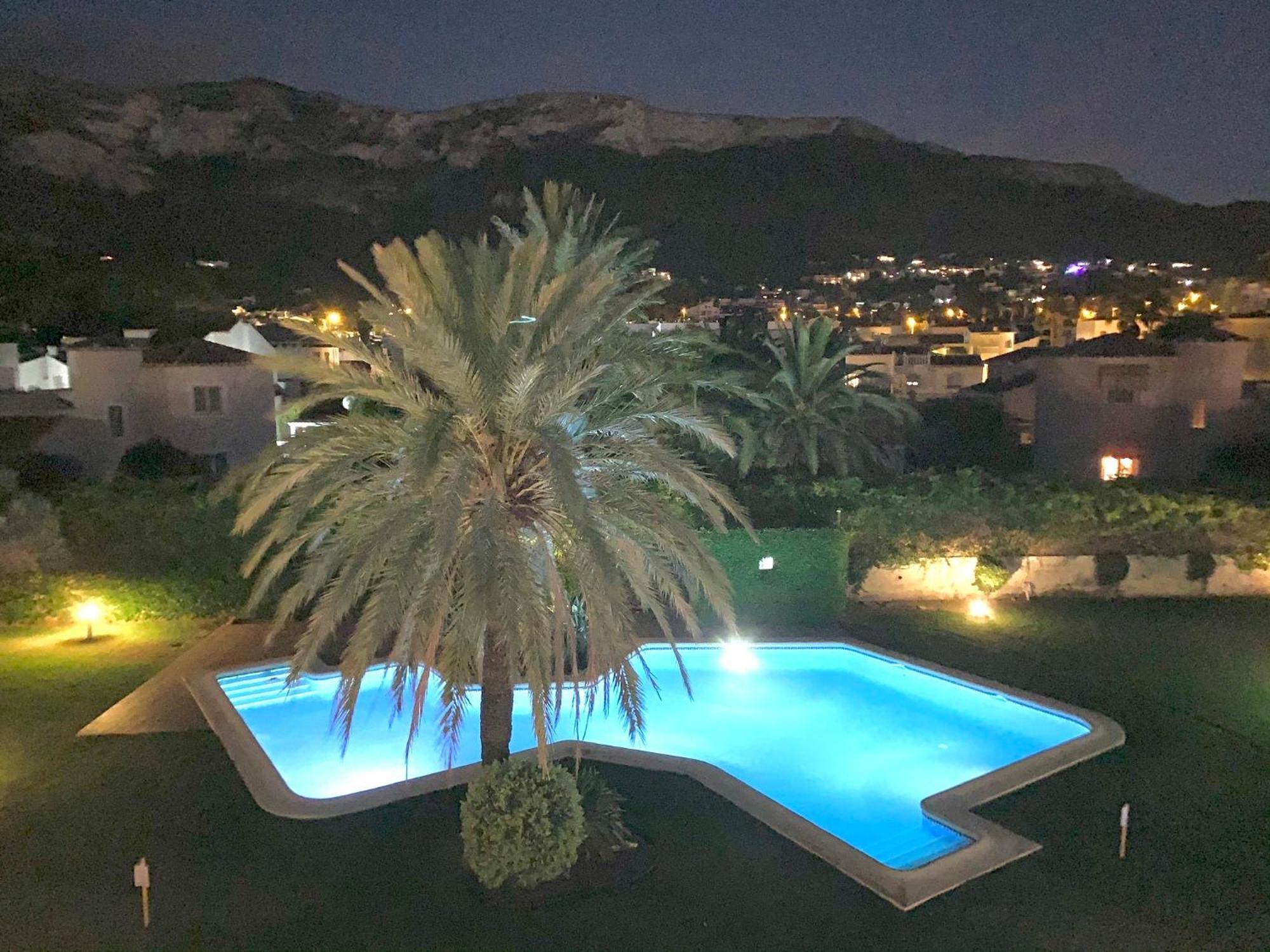 Hoteltype Penthouse 2 Beds, Parking, Wifi & Pool Stunning Views