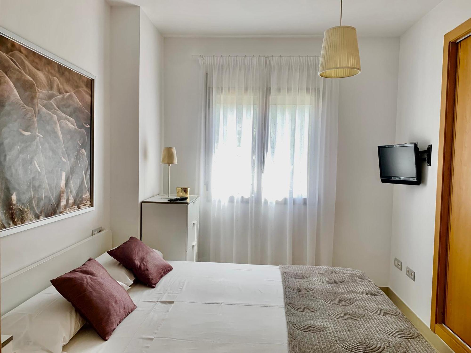 Hoteltype Penthouse 2 Beds, Parking, Wifi & Pool Stunning Views Apartment